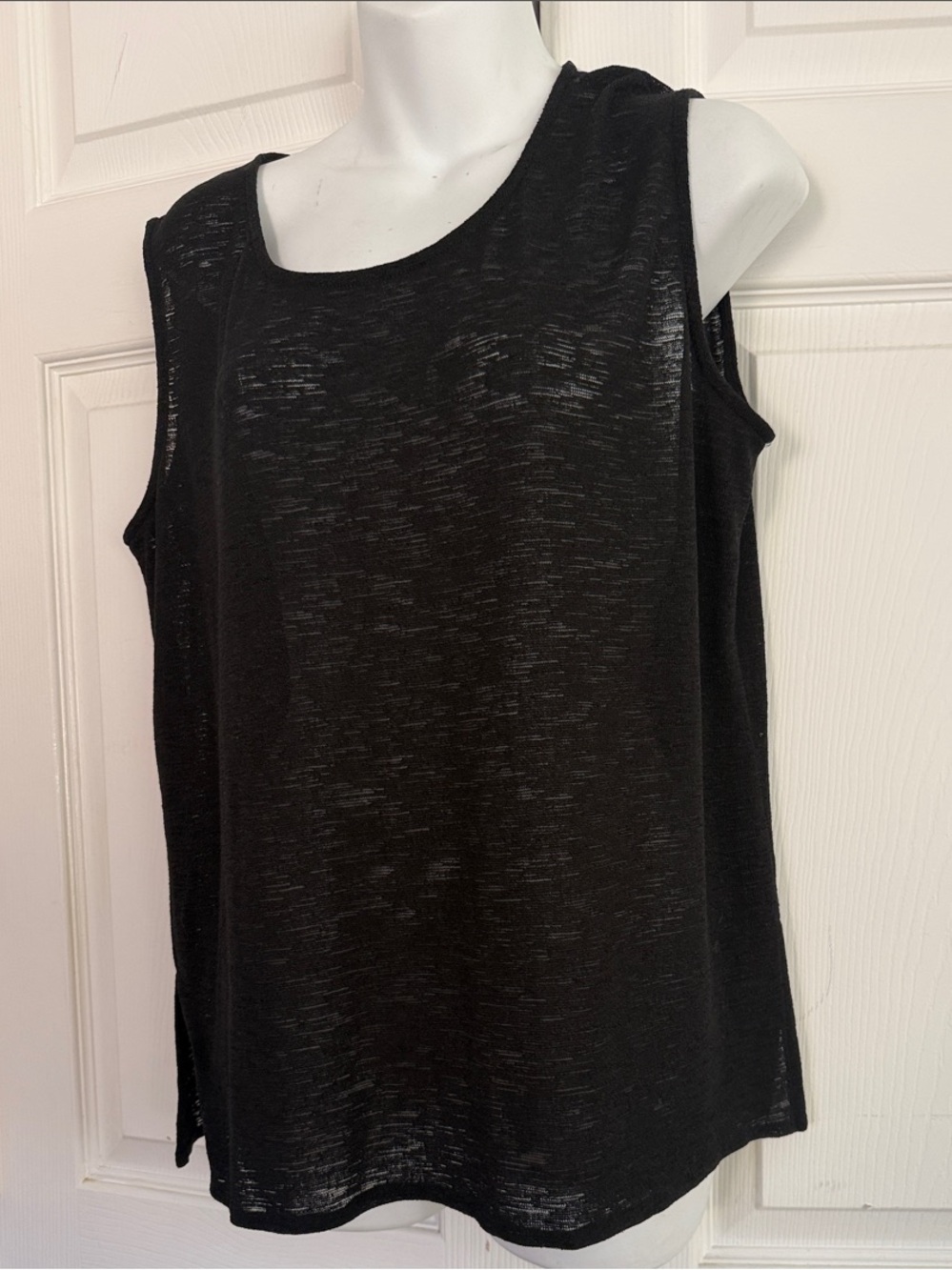 Classic Black Sleeveless Tank Top